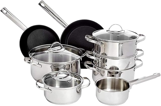 Amazon Basics 11-piece stainless steel cookware set