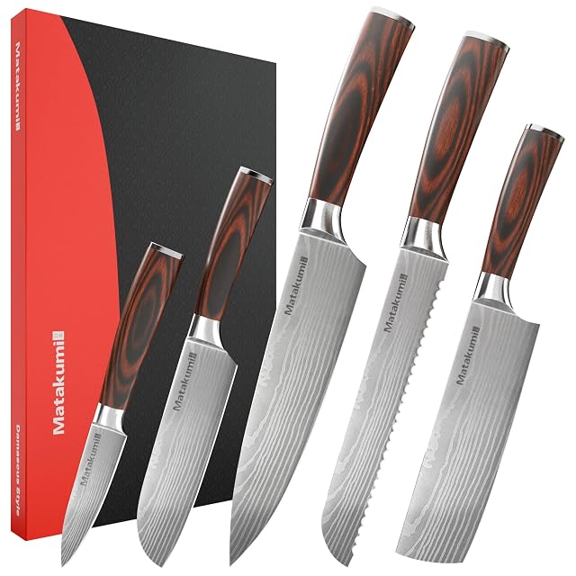 Matakumi MA6545 kitchen knife set with Damascus pattern